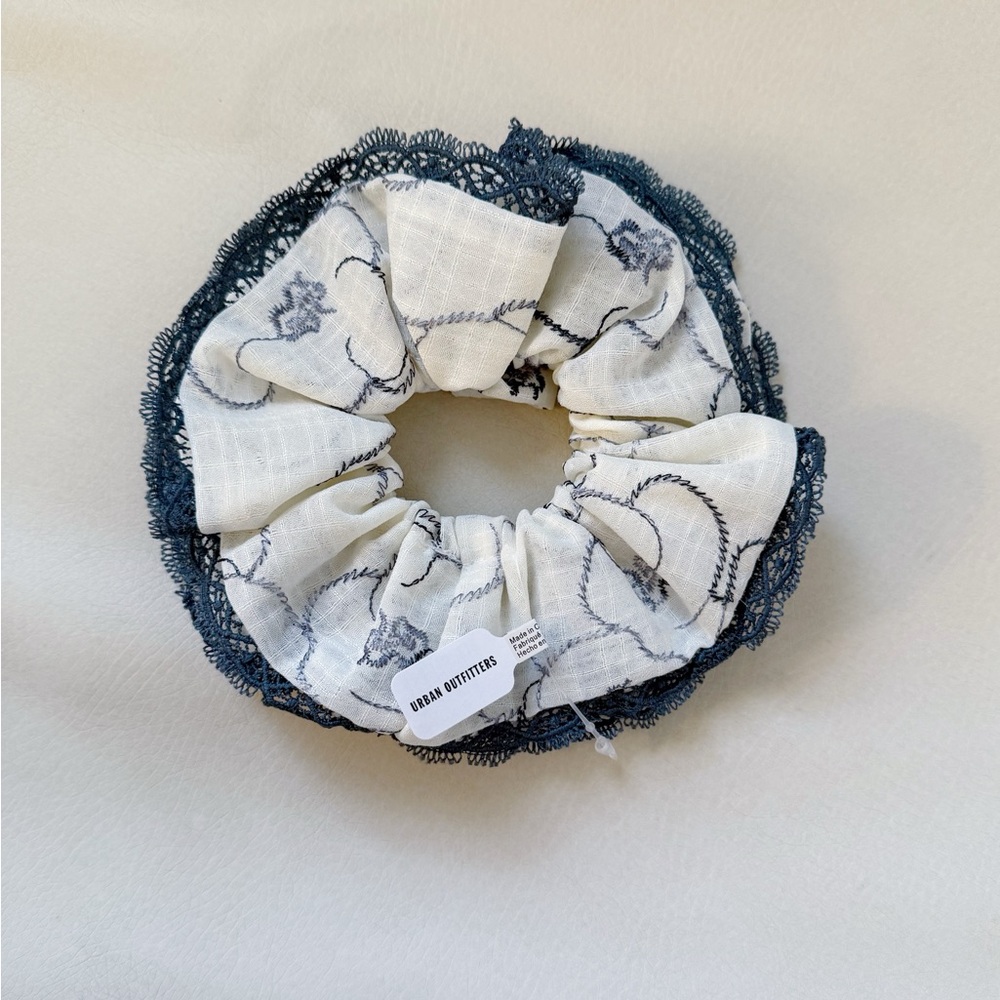 Urban Outfitters Embroidered Floral Scrunchie